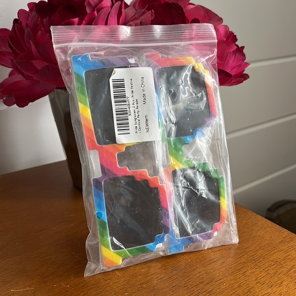 🌈3/$45🌈 Sunglasses, 2 pairs, new in packaging ! - Picture 3 of 8